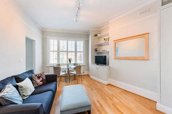 2 Bedroom Apartment To Rent In Gloucester Place, Marylebone, London, NW1