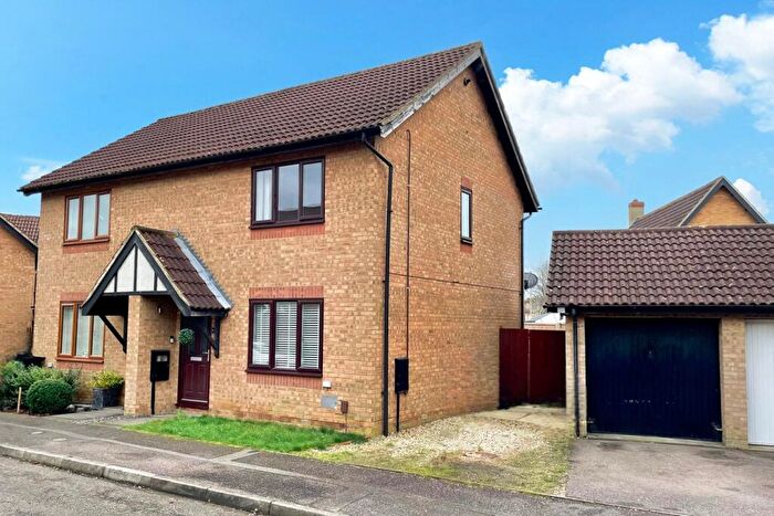3 Bedroom Semi-Detached House For Sale In Groombridge, Kents Hill, Milton Keynes, MK7