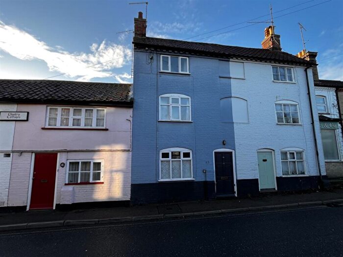3 Bedroom Terraced House To Rent In Saxmundham, IP17