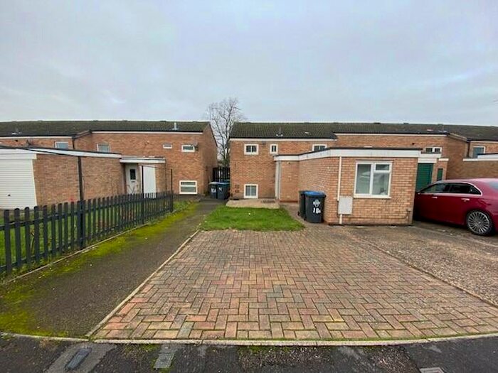 1 Bedroom Flat To Rent In Seathwaite, Brownsover, Rugby, CV21