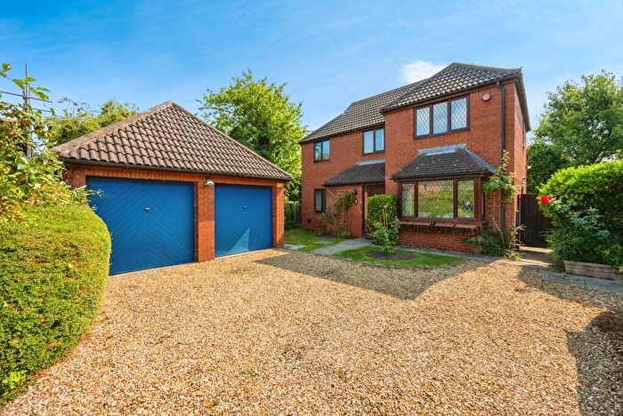 4 Bedroom House For Sale In Runnymede, Giffard Park, Milton Keynes, Buckinghamshire, MK14