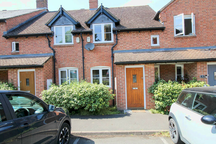 3 Bedroom House To Rent In Thomas Webb Close, Daventry, Northamptonshire, NN11