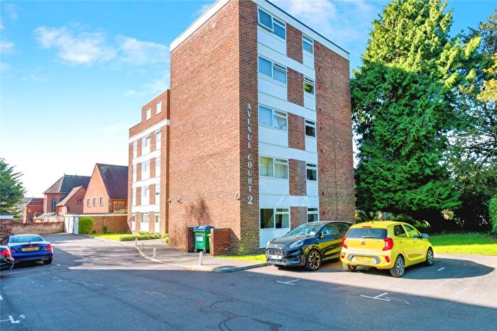2 Bedroom Flat For Sale In Westwood Road, Southampton, Hampshire, SO17