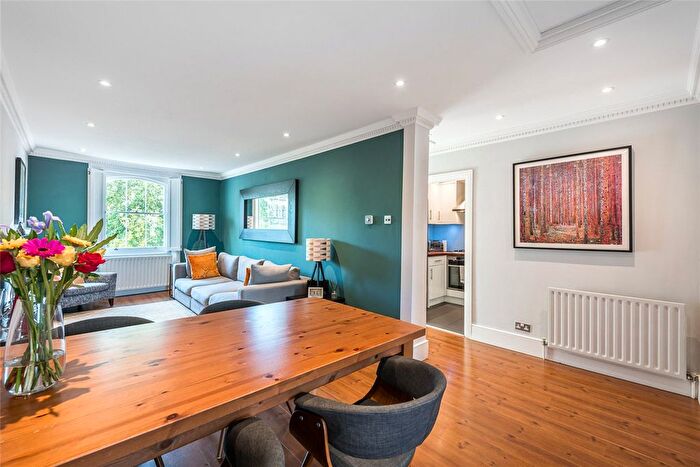 2 Bedroom Flat For Sale In St Georges Square, London, SW1V