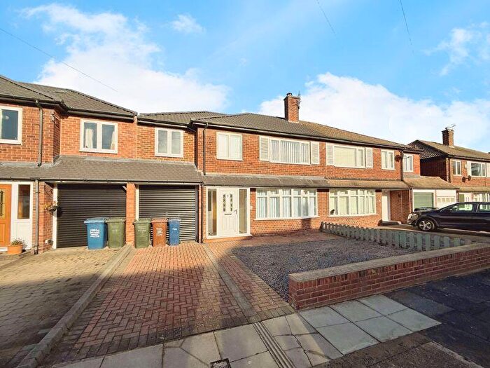 4 Bedroom Semi Detached House For Sale In Holystone Avenue, Newcastle Upon Tyne, NE3