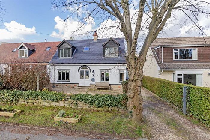 4 Bedroom Detached House For Sale In Greendale Avenue, Holymoorside, Chesterfield, S42