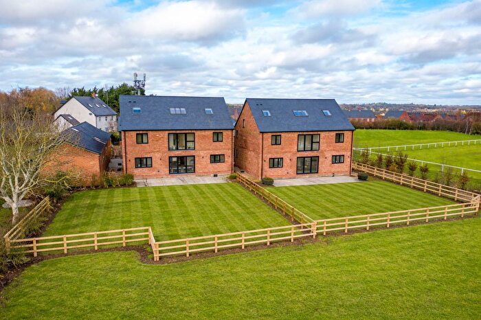 5 Bedroom Detached House For Sale In Benthill Farm, London Road, MK18