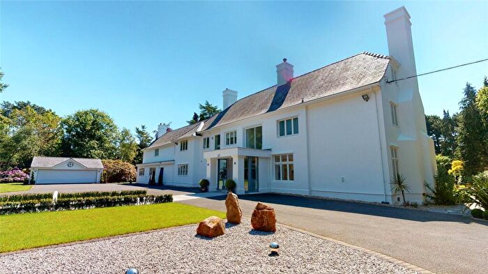 6 Bedroom Detached House For Sale In Dunstan Lane, Burton, Neston, Cheshire, CH64