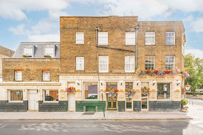1 Bedroom Flat For Sale In Chiswick High Road, Chiswick, W4