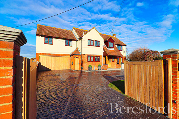 5 Bedroom Detached House For Sale In Burnham Road, Althorne, CM3