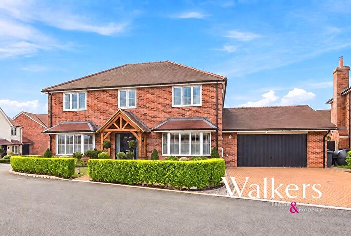 5 Bedroom Detached House For Sale In Little Ridings Lane, Ingatestone, CM4