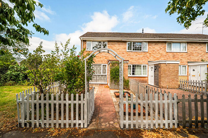 2 Bedroom End Of Terrace House For Sale In Aspen Close, Royal Wootton Bassett, SN4
