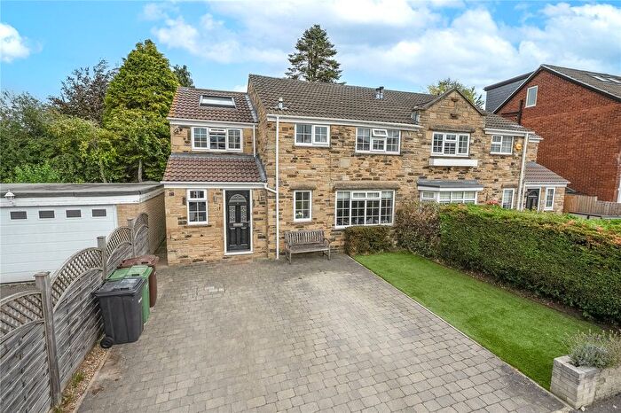 4 Bedroom Semi-Detached House For Sale In Garth End, Collingham, Wetherby, Leeds, LS22