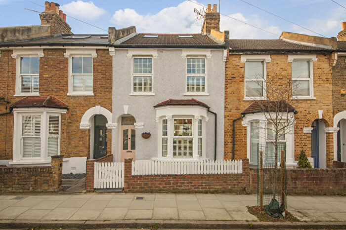 4 Bedroom House For Sale In Landells Road, East Dulwich, SE22