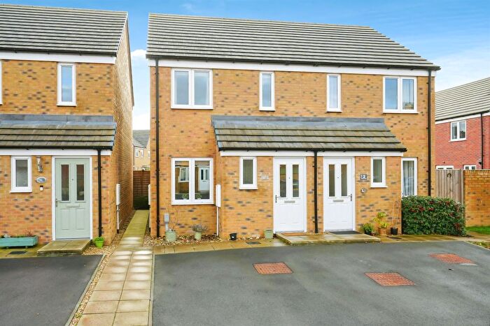 2 Bedroom Semi Detached House For Sale In Whitley Close, Grove, Wantage, OX12