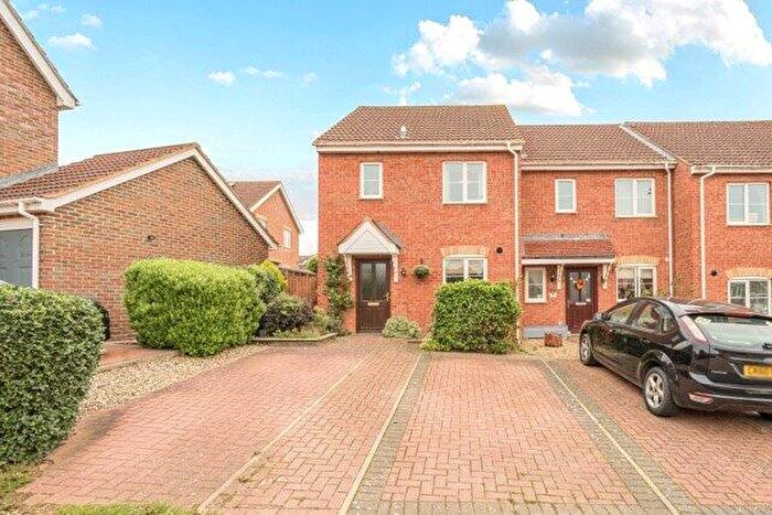 3 Bedroom End Of Terrace House For Sale In Meadow Close, Stowmarket, Suffolk, IP14
