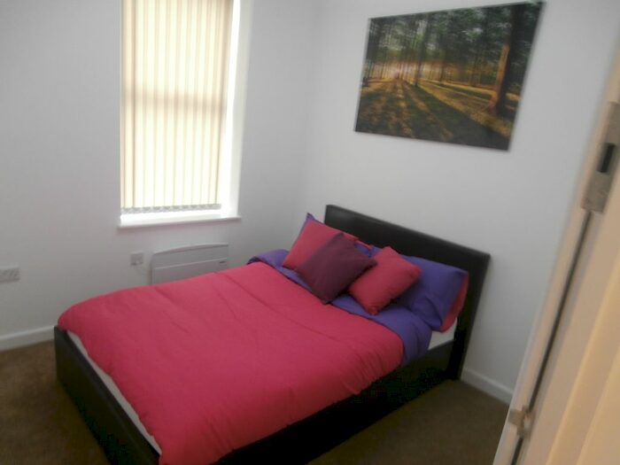 2 Bedroom Flat To Rent In Apartment, Room, Marquis Of Lorne, Middleton Street, NG7