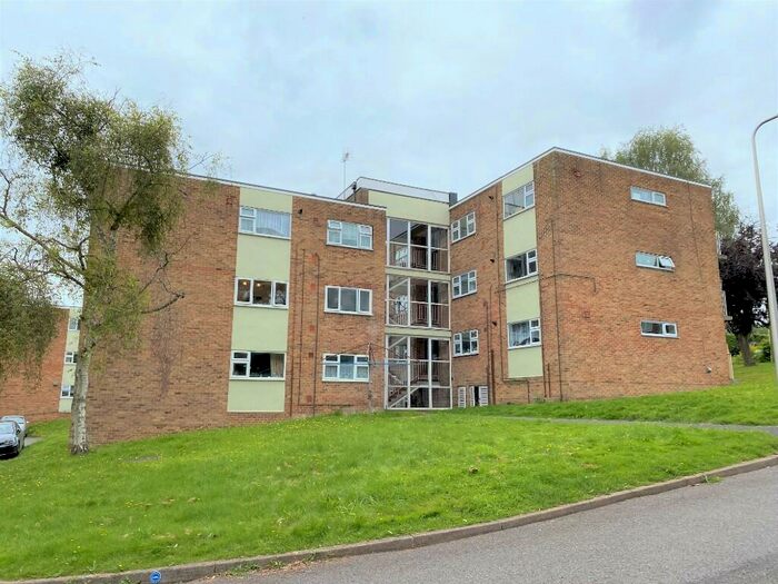 2 Bedroom Flat For Sale In Park Street, Hungerford, Berkshire, ., RG17