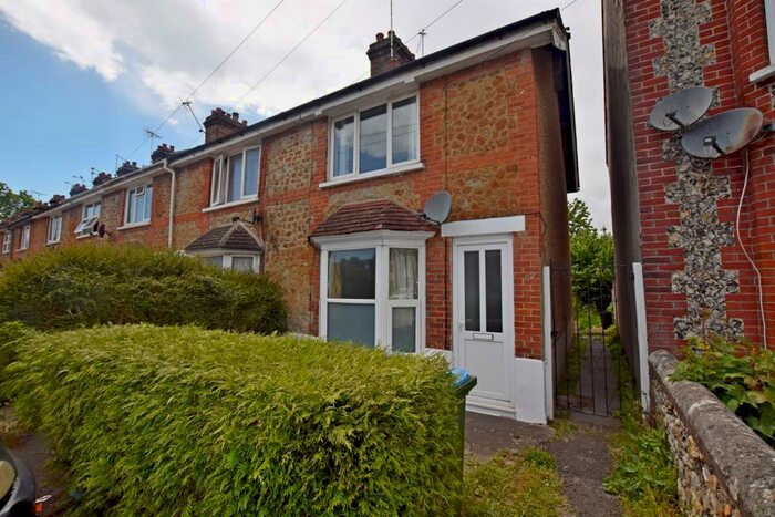 3 Bedroom End Of Terrace House To Rent In Highfield Road, Bognor Regis, PO22