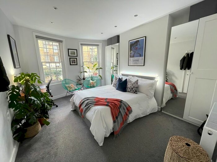 1 Bedroom Flat To Rent In Kennington Park Road, London, SE11