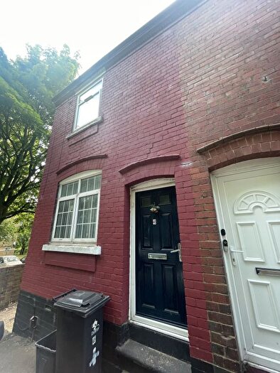 3 Bedroom End Of Terrace House To Rent In Vicarage Prospect, Dudley, DY1