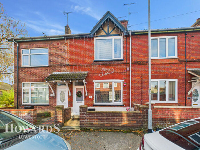 3 Bedroom Terraced House For Sale In Maidstone Road, Lowestoft, NR32