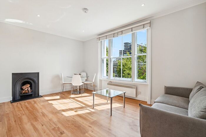 2 Bedroom Flat To Rent In Russell Road, Kensington Olympia, W14