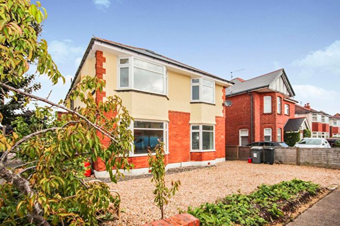 4 Bedroom Property To Rent In The Avenue, Bournemouth, BH9