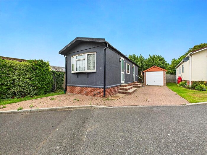 2 Bedroom Park Home For Sale In Lambeth Road, Doncaster, South Yorkshire, DN4