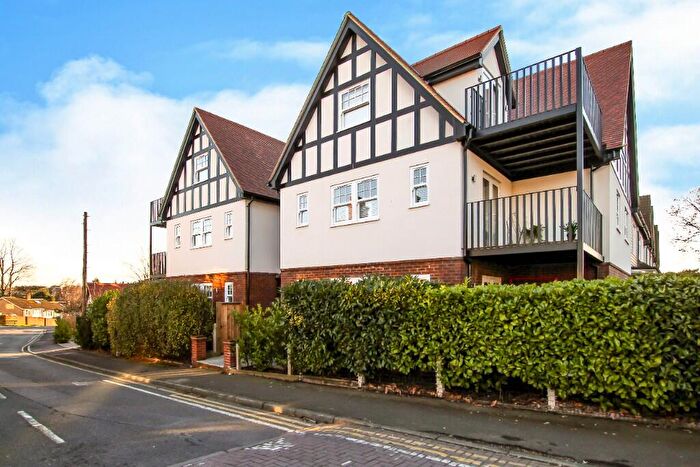 1 Bedroom Apartment To Rent In Westbury Road, Brentwood, Essex, CM14