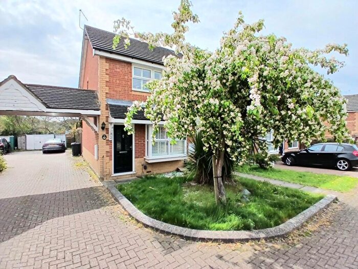 2 Bedroom House To Rent In Aintree Way, Stevenage, SG1
