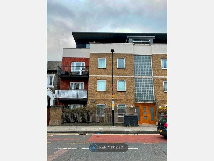 2 Bedroom Flat To Rent In Campbell Road, London, E3