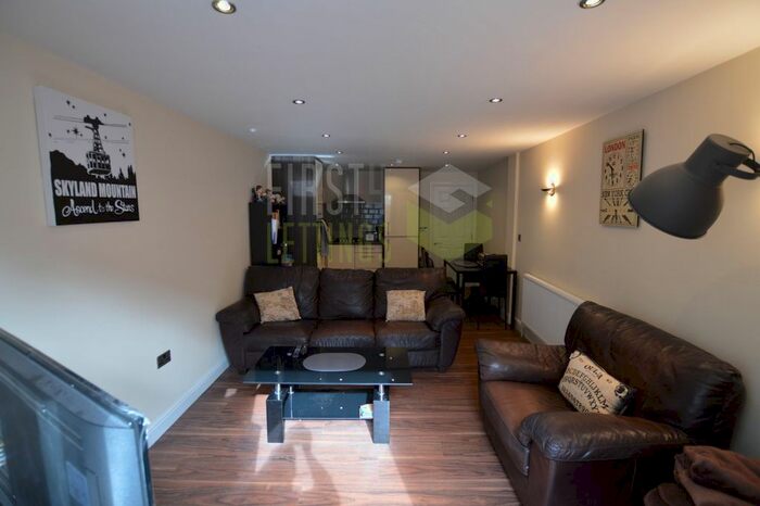 1 Bedroom Flat To Rent In Westbury Road, Clarendon Park LE2
