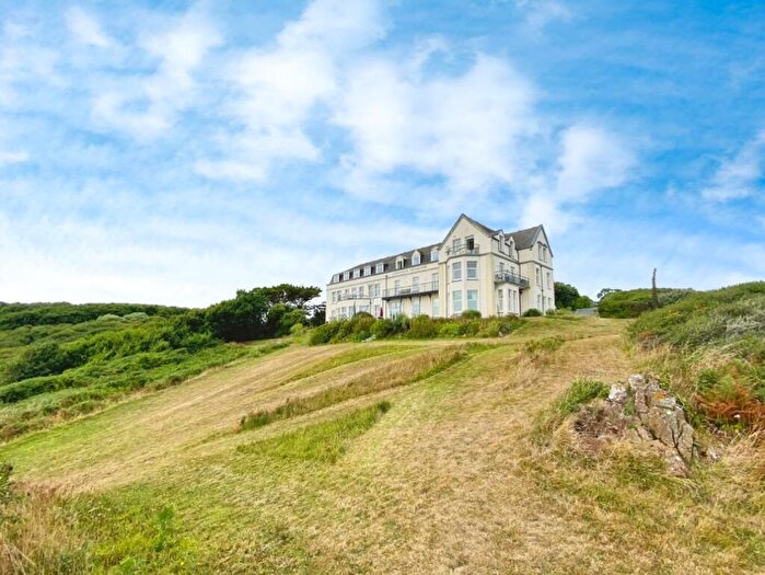 2 Bedroom Flat For Sale In Holiday Apartment With No Chain, Coverack, TR12