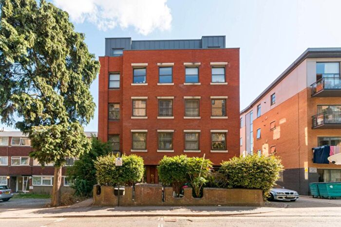 Studio To Rent In St Johns Road, Harrow, HA1