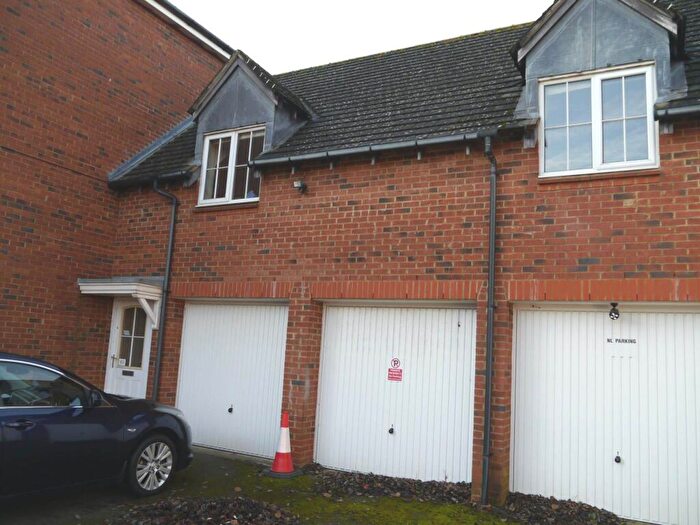 1 Bedroom Coach House To Rent In Cunningham Avenue, Hatfield, AL10