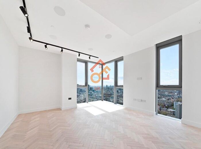 2 Bedroom Flat To Rent In Valencia Tower, Bolinder Place, London, EC1V