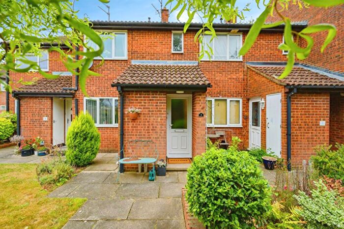 1 Bedroom Flat For Sale In Albany Mews, St. Albans, AL2