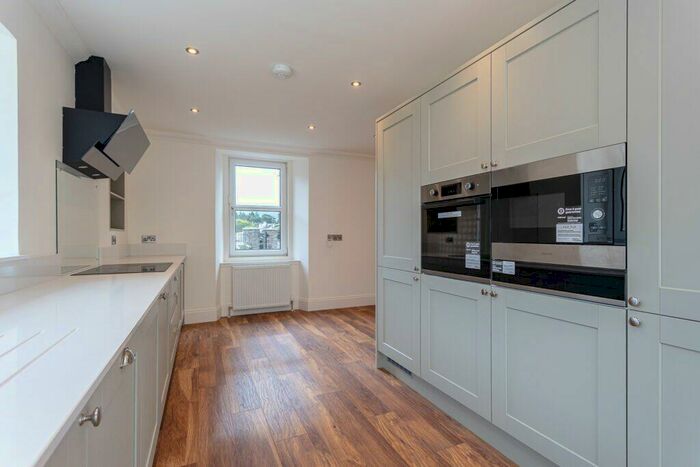 5 Bedroom Detached House For Sale In Hunter Street, Auchterarder, PH3