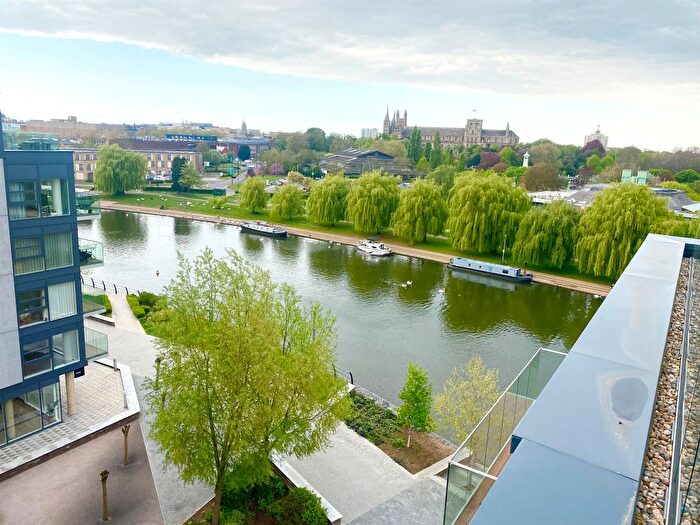 1 Bedroom Flat For Sale In Merlin Drive, Fletton Quays, Peterborough, PE2