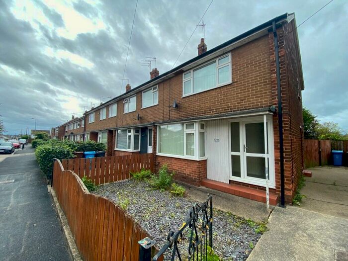 2 Bedroom House To Rent In Corona Drive, Lambwath Road, Hull, East Yorkshire, HU8