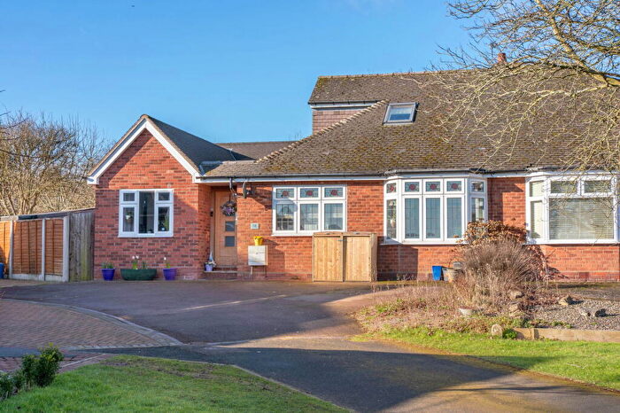 3 Bedroom Semi-Detached Bungalow For Sale In Randall Avenue, Alvechurch, B48
