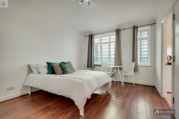 Studio To Rent In Warren Court, Euston Road, Fitzrovia, London, NW1