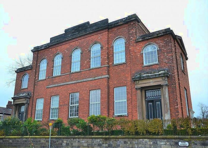 2 Bedroom Apartment To Rent In James Street, Macclesfield, SK11