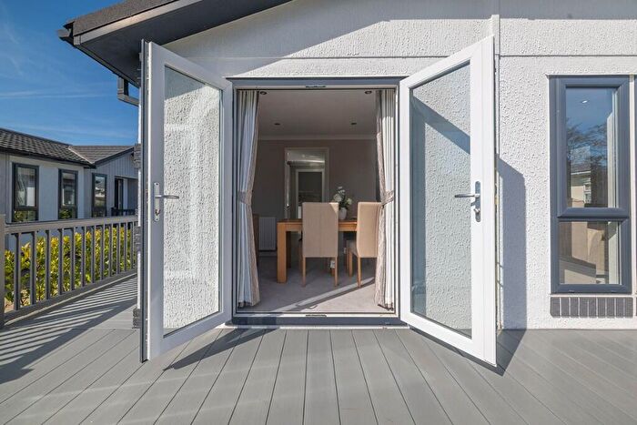 2 Bedroom Park Home For Sale In Warren Park, Portsmouth Road, GU8