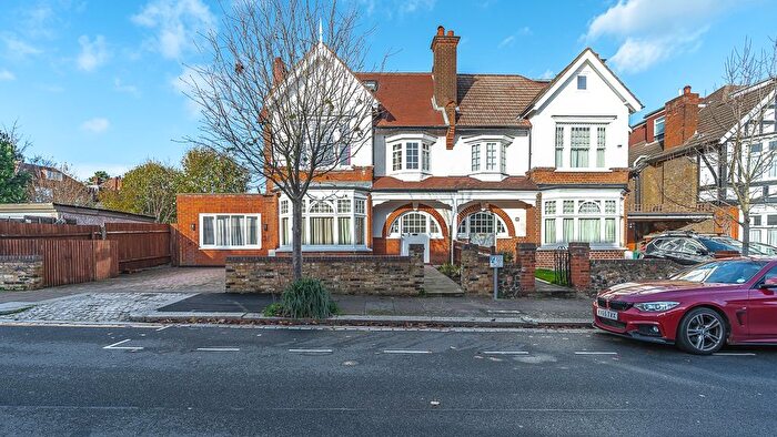 5 Bedroom Semi-Detached House To Rent In Park Crescent, London, N3