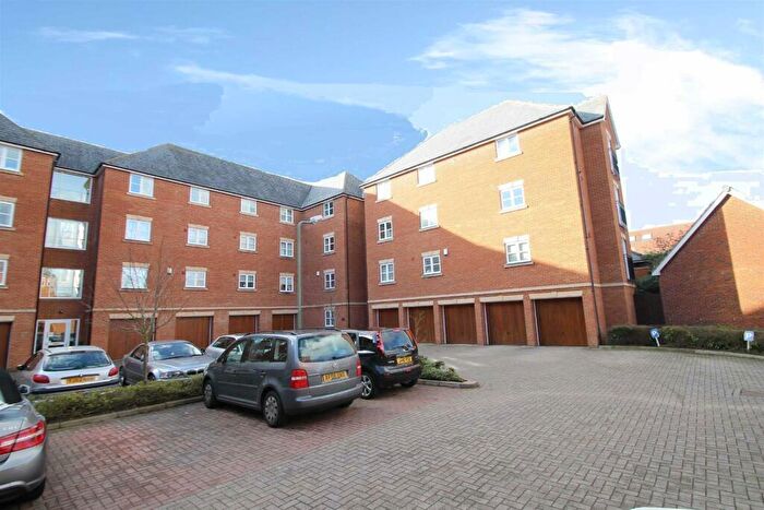 3 Bedroom Apartment To Rent In Vernier Crescent, Medbourne, MK5