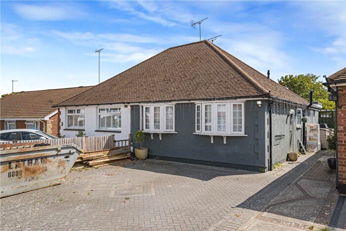 3 Bedroom Bungalow For Sale In Pleasance Road, St Pauls Cray, BR5