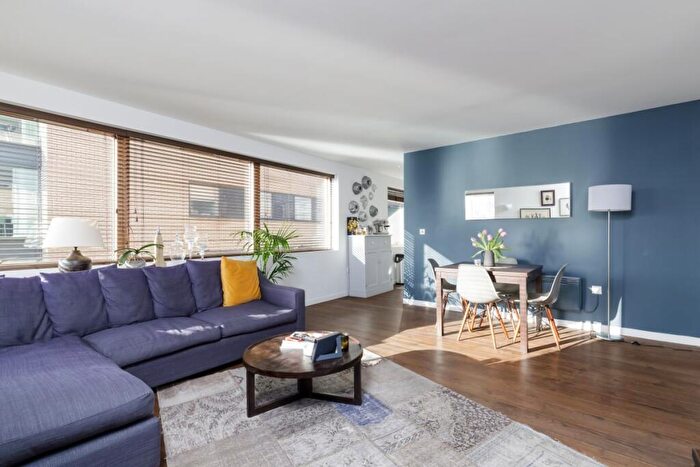 Property To Rent In Gainsborough Studios South, Poole Street, London, N1