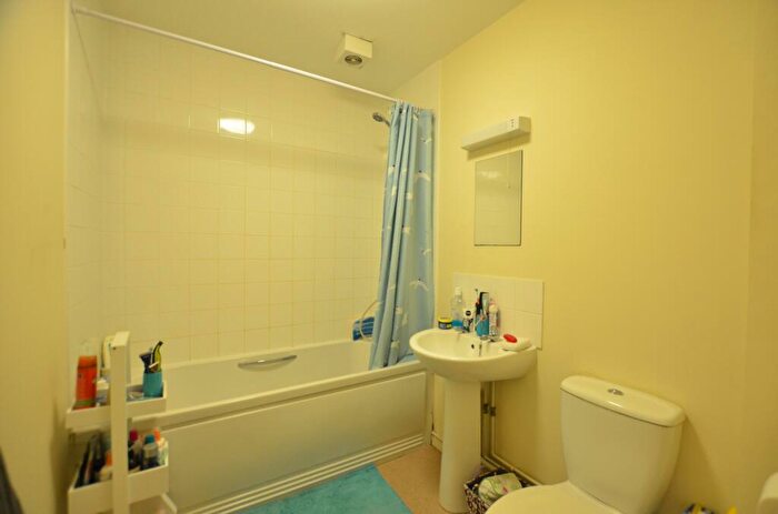 2 Bedroom Apartment To Rent In Almond Court, Camberley, GU15